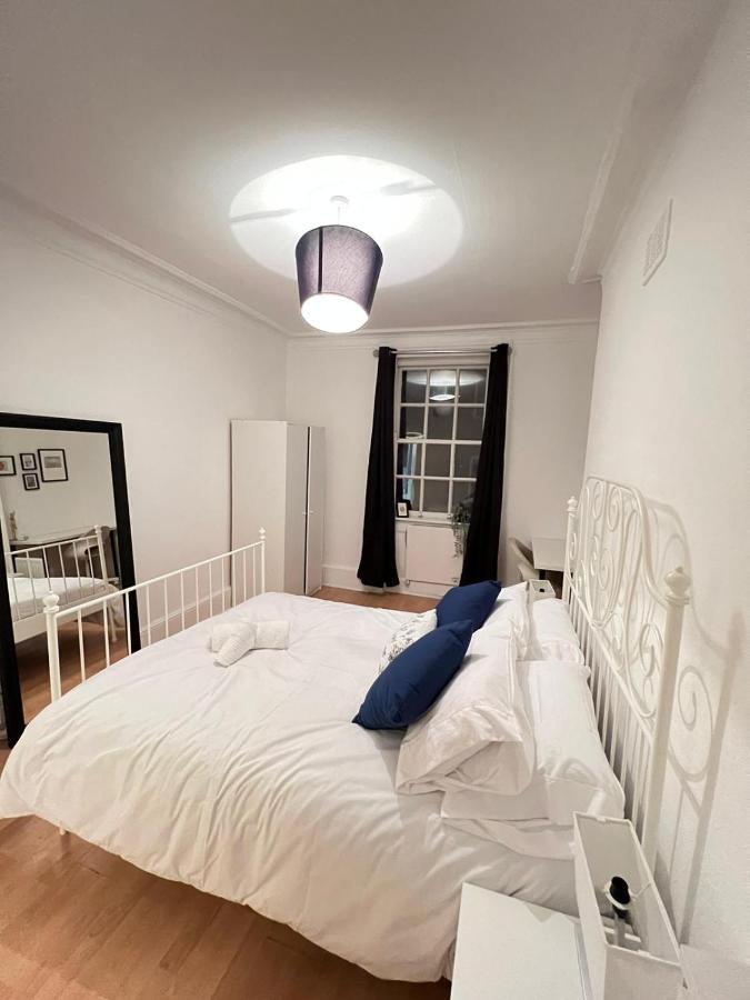 Lovely 2 Bed Flat In Soho! Londen Buitenkant foto