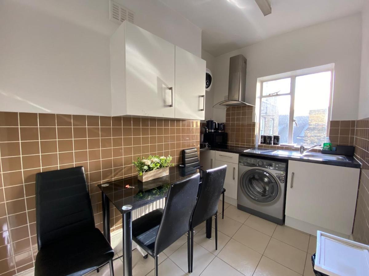 Lovely 2 Bed Flat In Soho! Londen Buitenkant foto