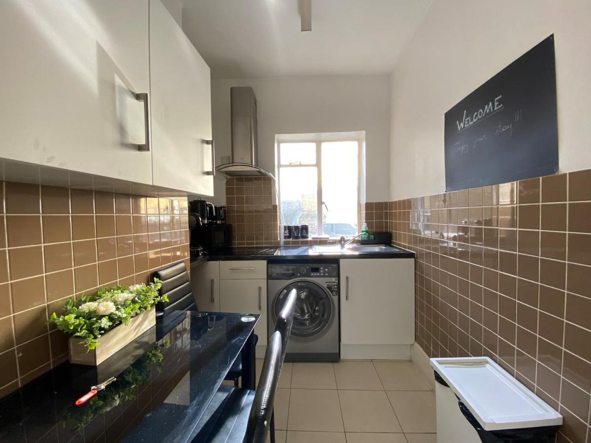 Lovely 2 Bed Flat In Soho! Londen Buitenkant foto